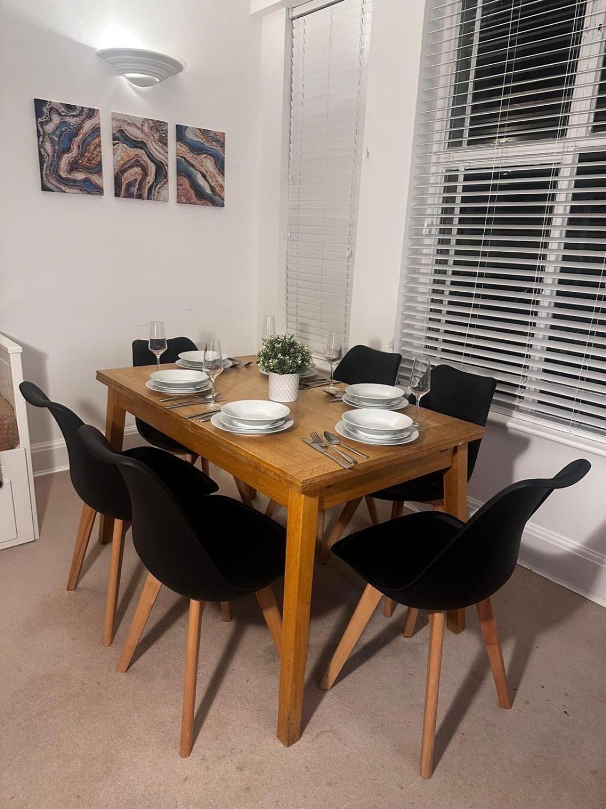 City Lux Apartment Londra Esterno foto